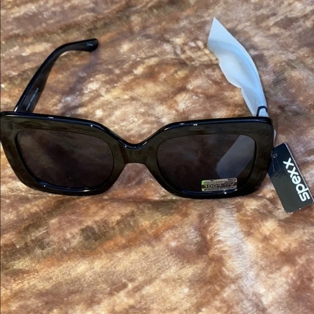 NEW Oversized Black Spexx Sunnies
